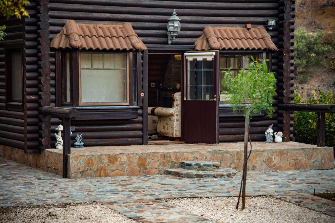 *2 Bdr Log House /Mountains/Queen Bed/Fireplace Gourri Dış mekan fotoğraf