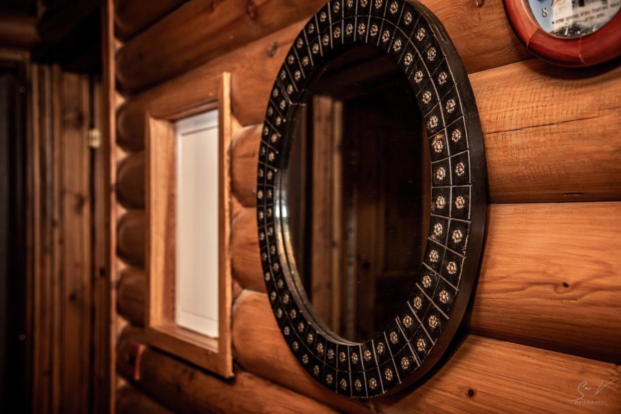 *2 Bdr Log House /Mountains/Queen Bed/Fireplace Gourri Dış mekan fotoğraf