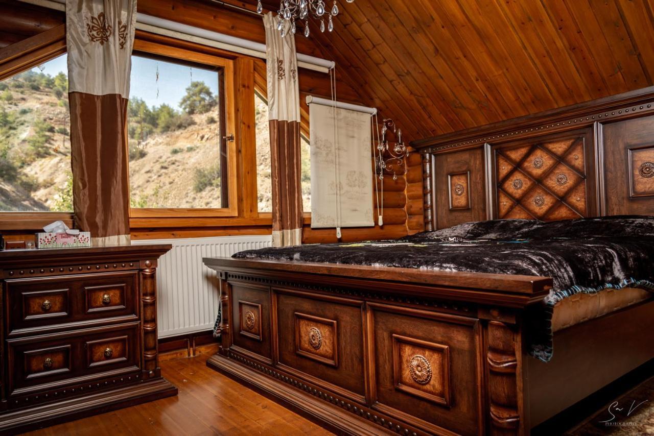 *2 Bdr Log House /Mountains/Queen Bed/Fireplace Gourri Dış mekan fotoğraf